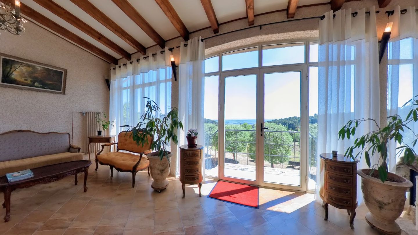 Maison à vendre  - 9 pièce(s) - 229m2 - Cesseras (34210)