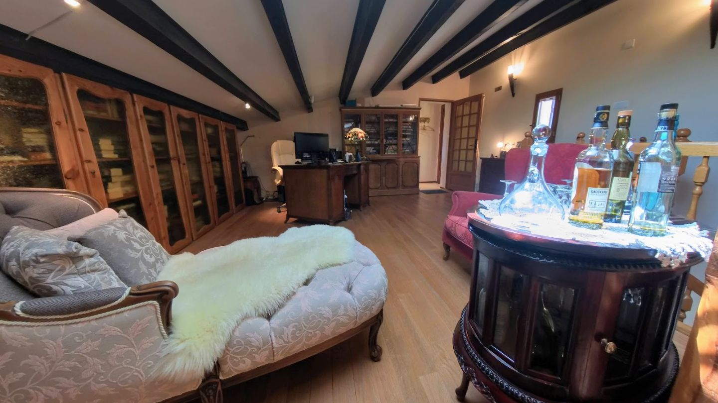 Maison à vendre  - 9 pièce(s) - 229m2 - Cesseras (34210)