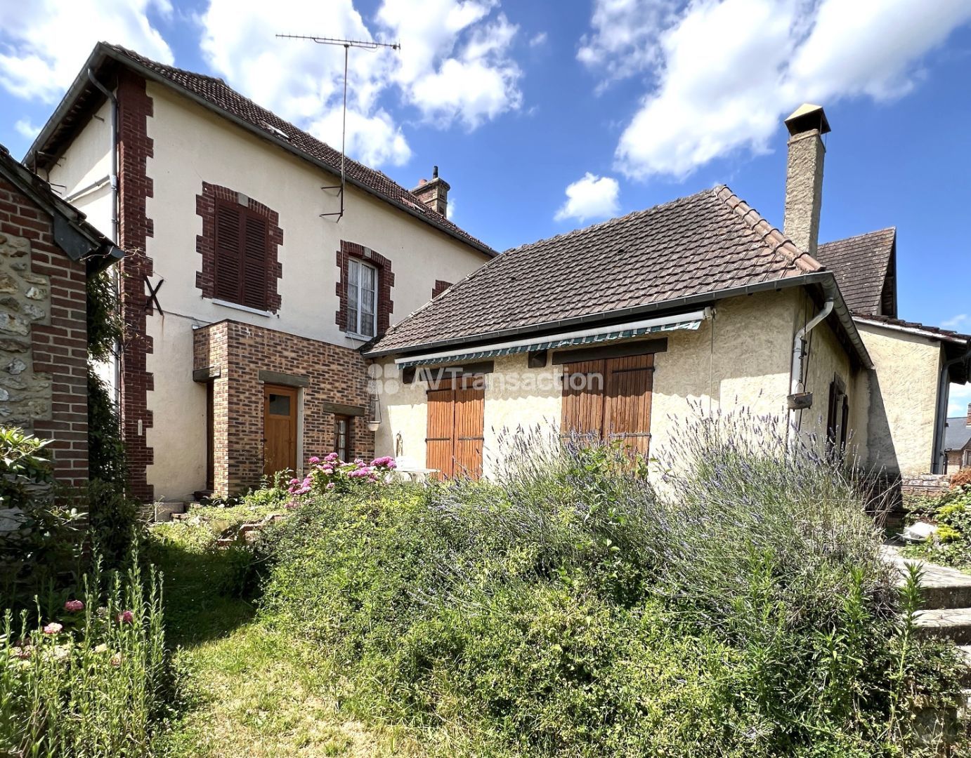 Maison à vendre  - 6 pièce(s) - 140m2 - Aubevoye (27600)