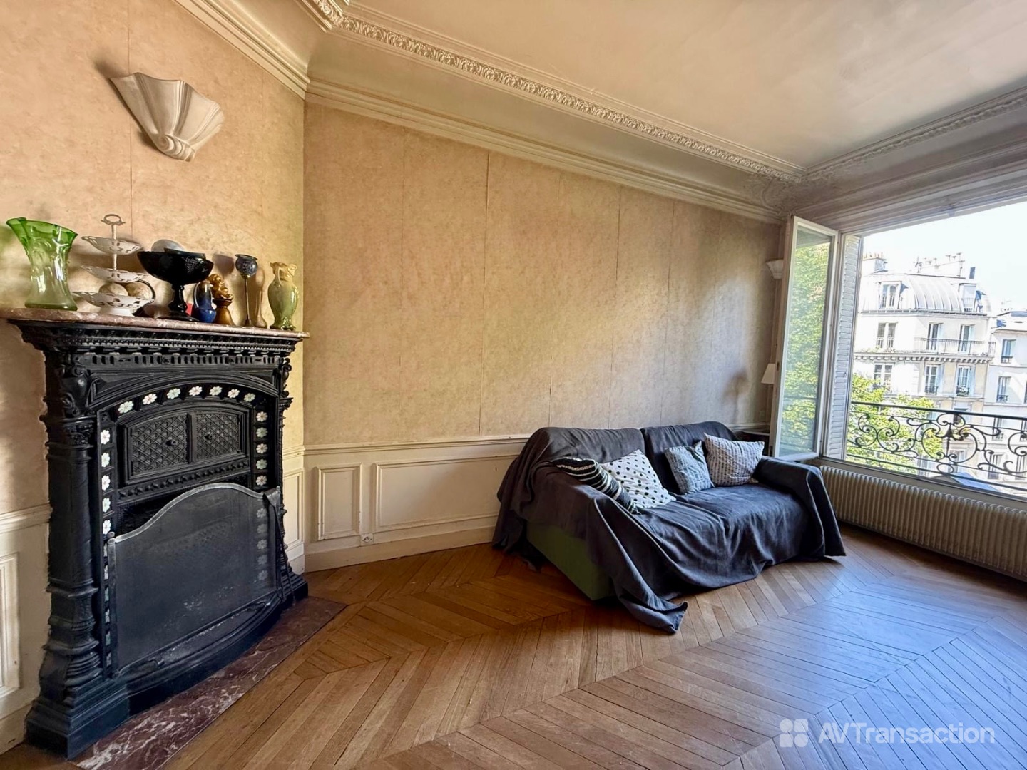 Appartement ancien à vendre  - 4 pièce(s) - 92.51m2 - Paris (75018)