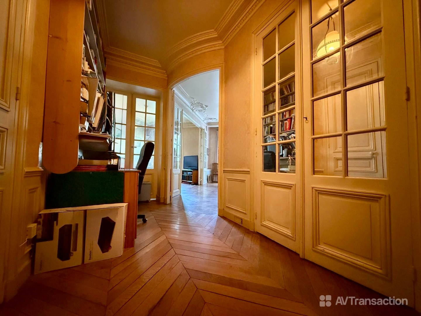 Appartement ancien à vendre  - 4 pièce(s) - 92.51m2 - Paris (75018)