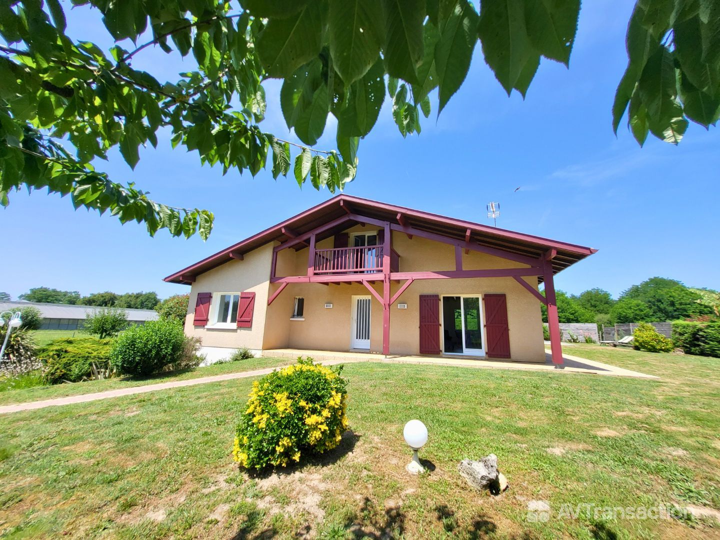 Maison 3 chambres avec piscine et grand sous-sol à 15 min de Dax