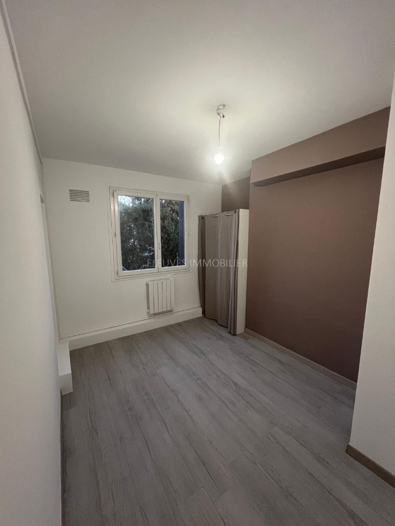 Appartement en résidence à vendre  - 8 pièce(s) - 80m2 - Bordeaux (33200)