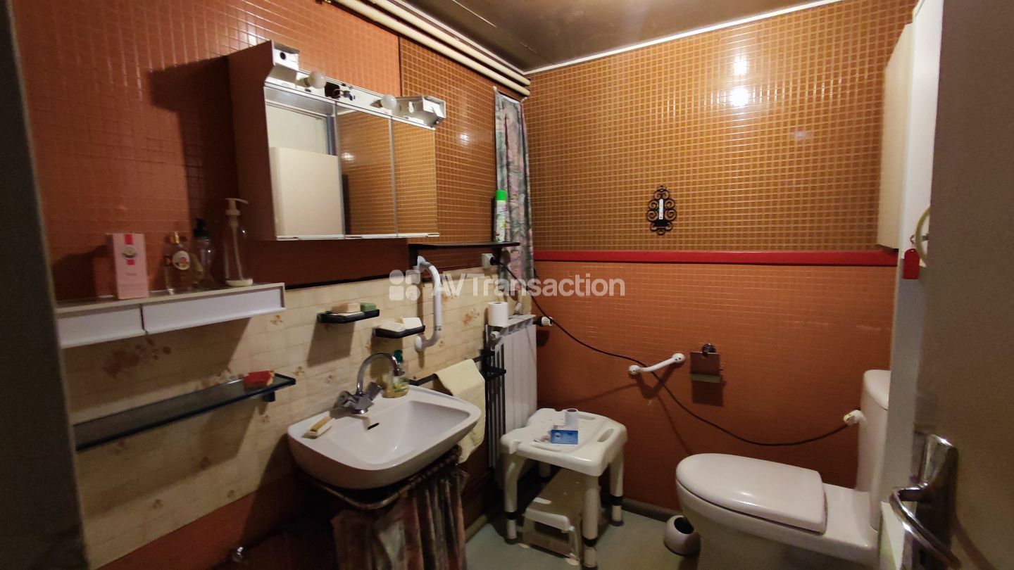 Maison à vendre  - 11 pièce(s) - 310m2 - Combeaufontaine (70120)