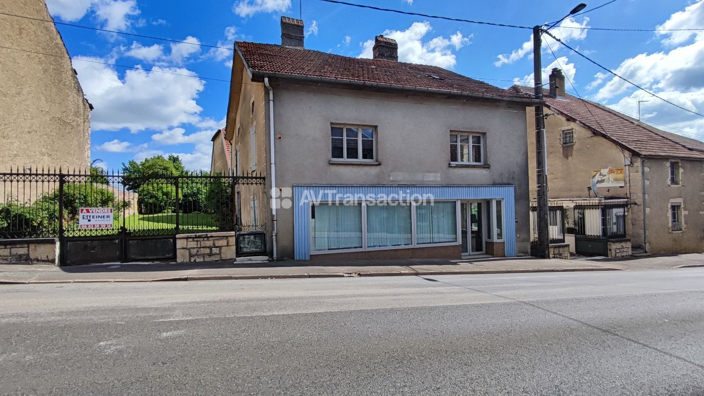 Maison à vendre  - 11 pièce(s) - 310m2 - Combeaufontaine (70120)