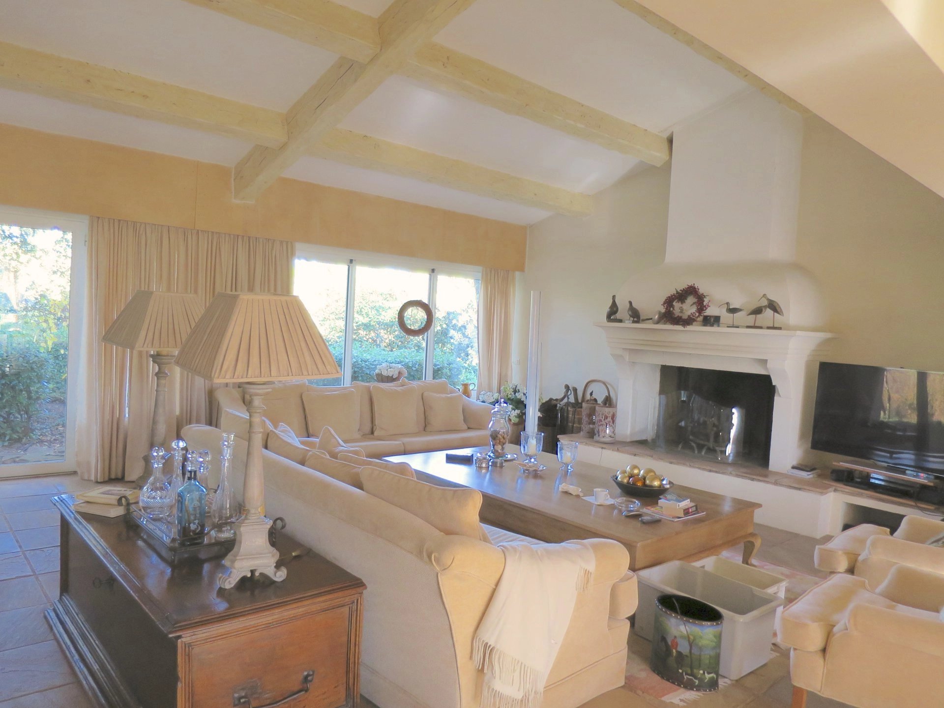 Domaine à vendre  - 14 pièce(s) - 630m2 - Le Cannet-des-maures (83340)