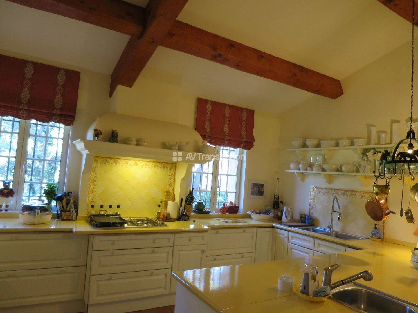 Domaine à vendre  - 14 pièce(s) - 630m2 - Le Cannet-des-maures (83340)