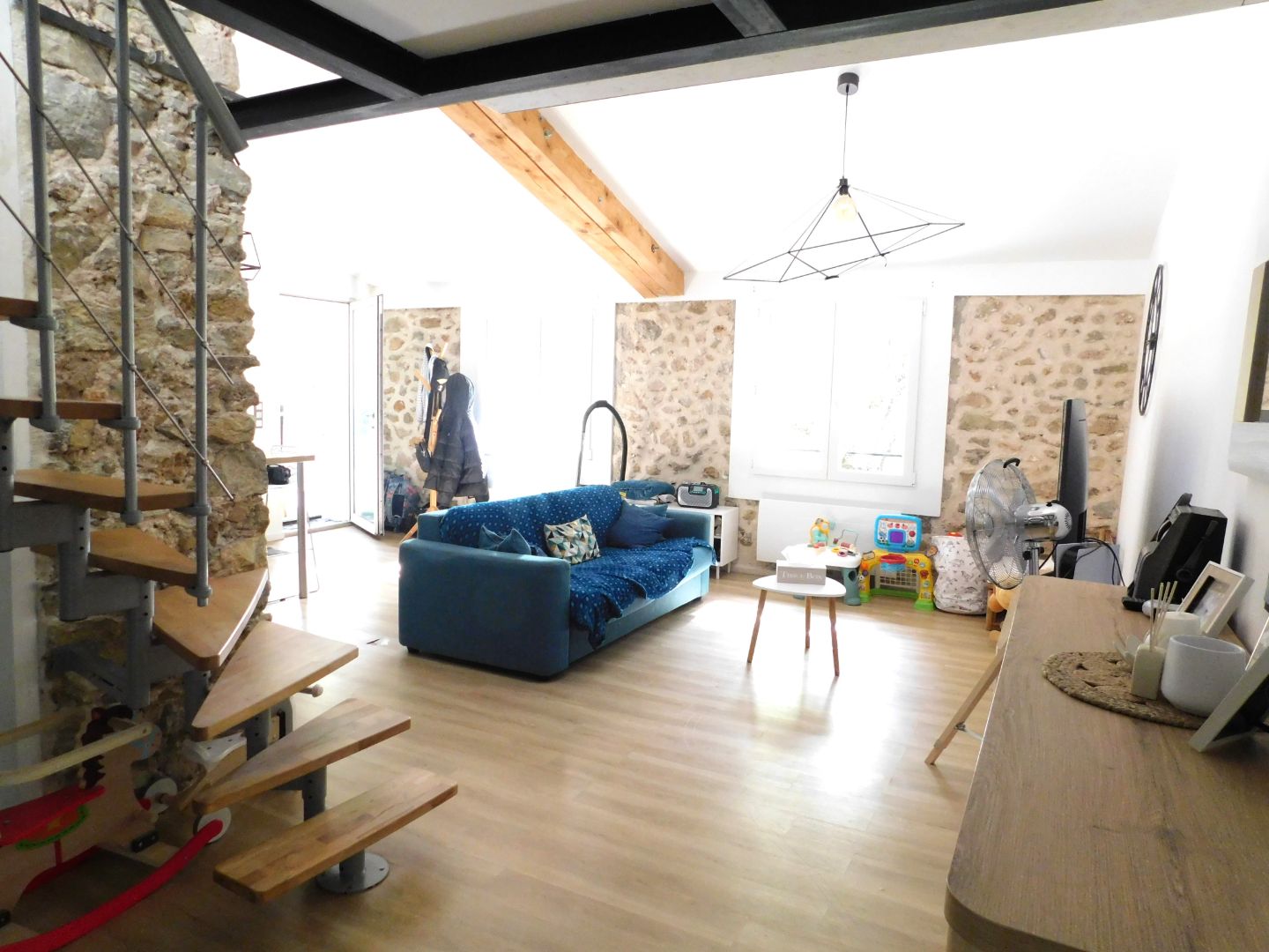 Maison à vendre  - 4 pièce(s) - 74m2 - Signes (83870)