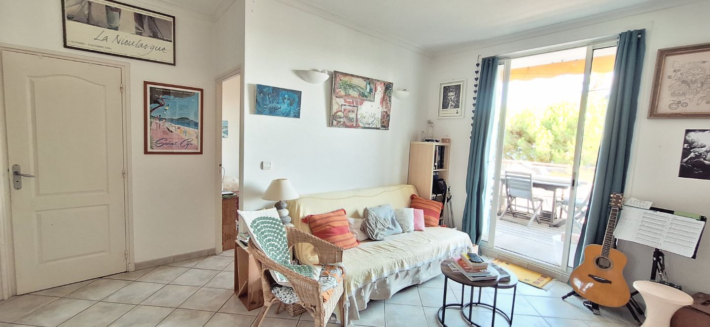 Appartement à vendre  - 3 pièce(s) - 46m2 - Saint-cyr-sur-mer (83270)