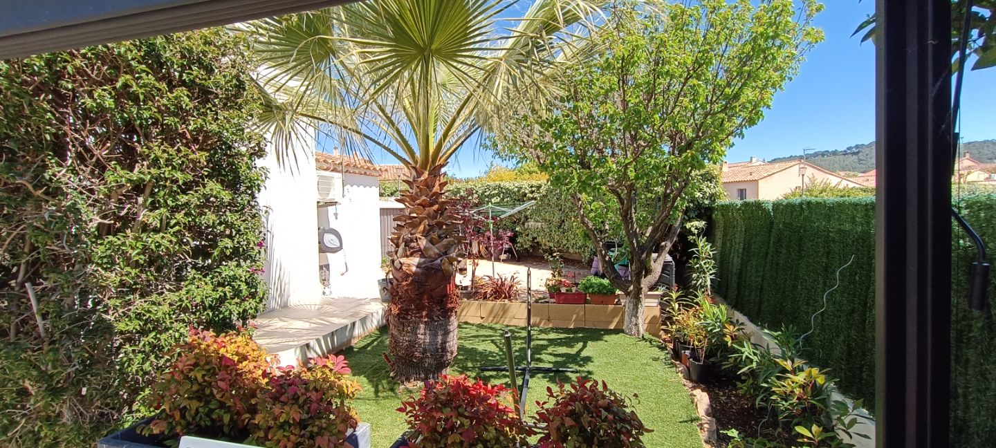 Maison à vendre  - 5 pièce(s) - 100m2 - Saint-cyr-sur-mer (83270)