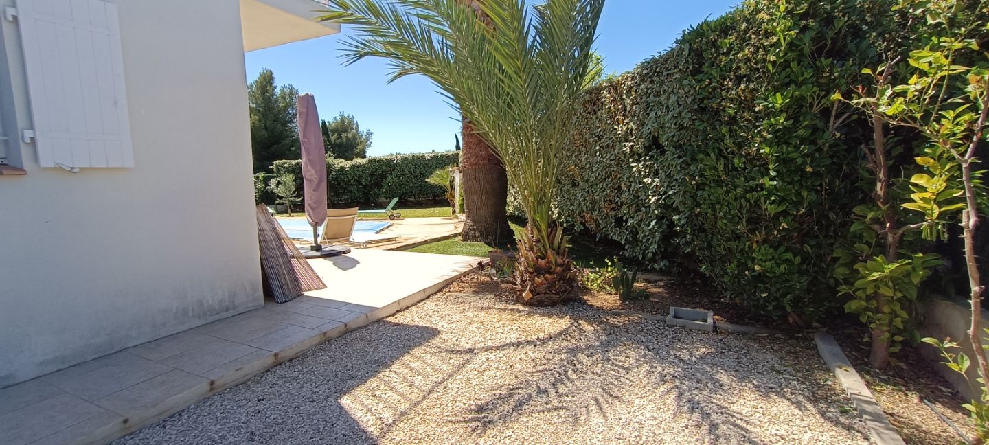 Maison à vendre  - 5 pièce(s) - 100m2 - Saint-cyr-sur-mer (83270)
