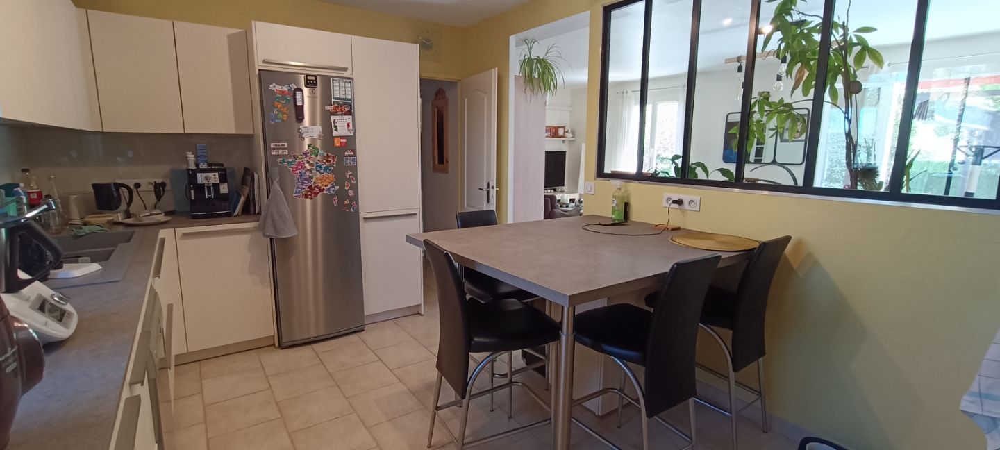 Maison à vendre  - 5 pièce(s) - 100m2 - Saint-cyr-sur-mer (83270)
