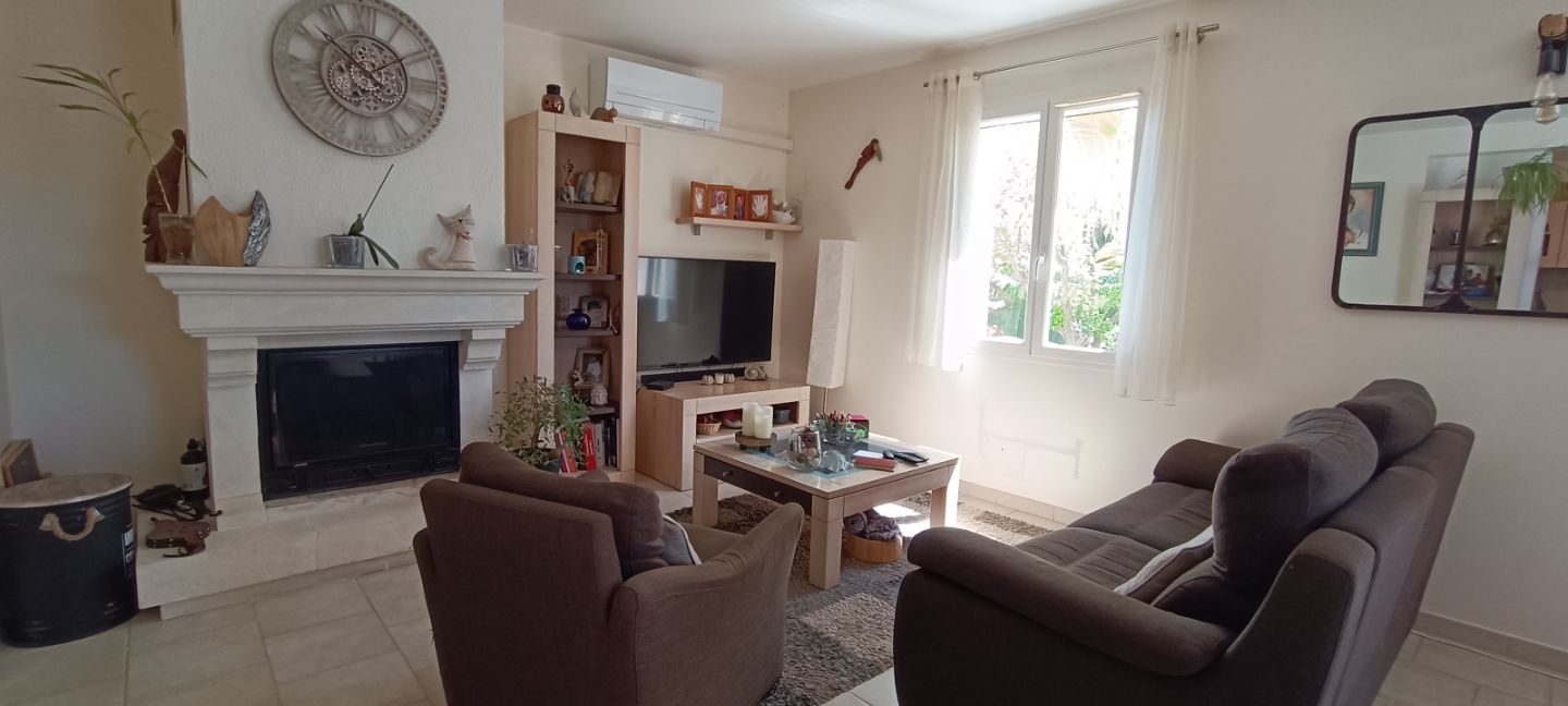 Maison à vendre  - 5 pièce(s) - 100m2 - Saint-cyr-sur-mer (83270)