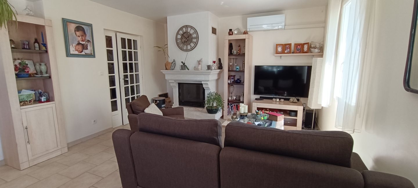 Maison à vendre  - 5 pièce(s) - 100m2 - Saint-cyr-sur-mer (83270)
