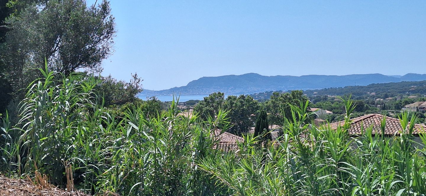 Terrain à vendre  - m2 - Saint-cyr-sur-mer (83270)
