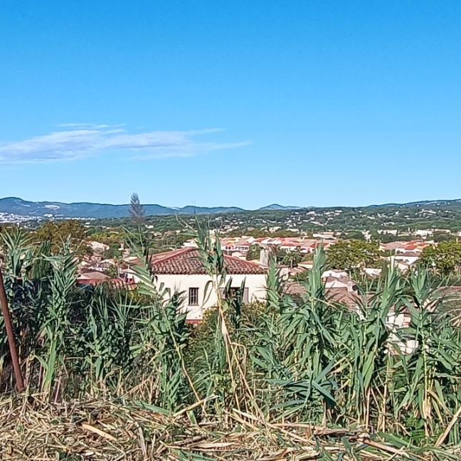 Terrain à vendre  - m2 - Saint-cyr-sur-mer (83270)