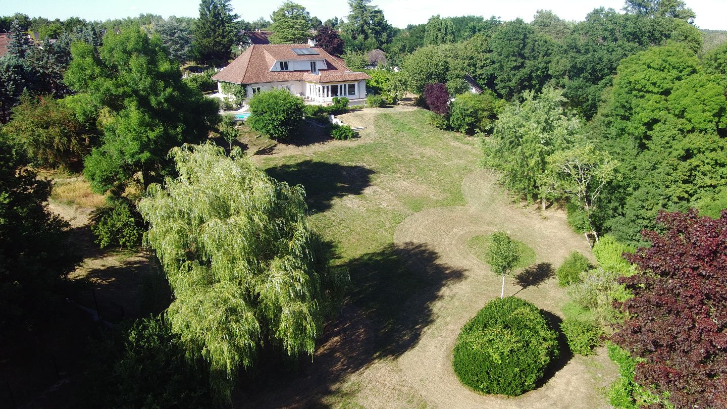 Villa à vendre  - 8 pièce(s) - 267m2 - Romorantin-lanthenay (41200)