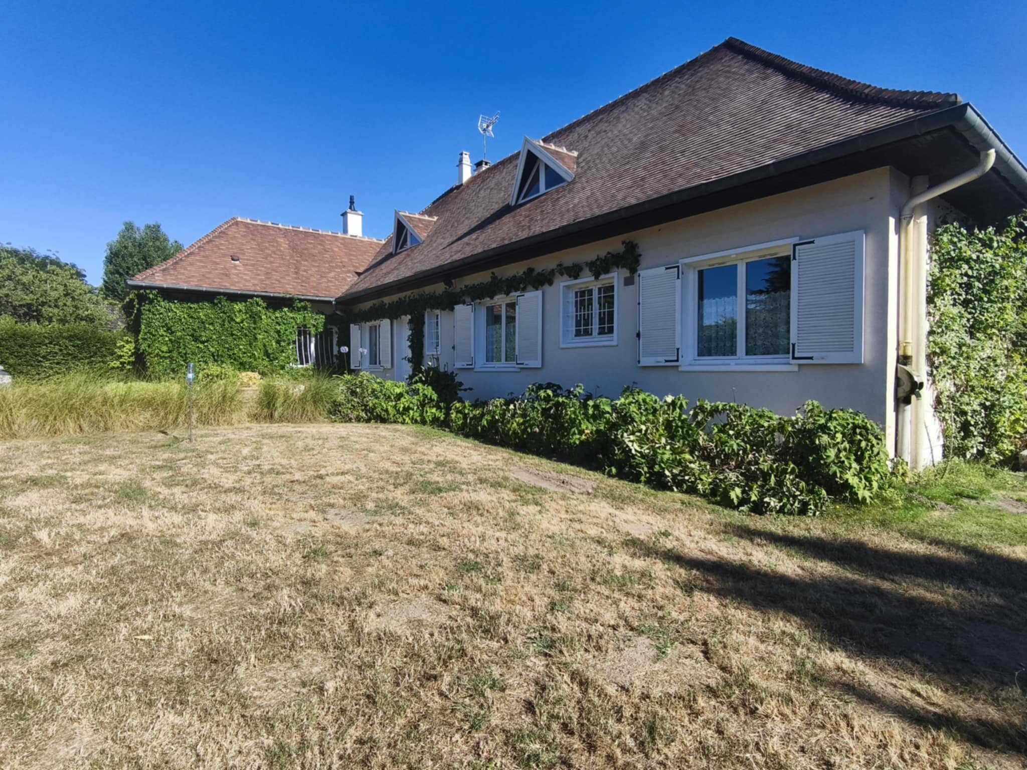 Villa à vendre  - 8 pièce(s) - 267m2 - Romorantin-lanthenay (41200)