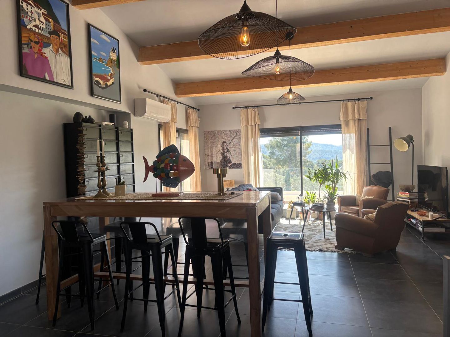 A vendre villa de plain pied la cadière d'Azur.