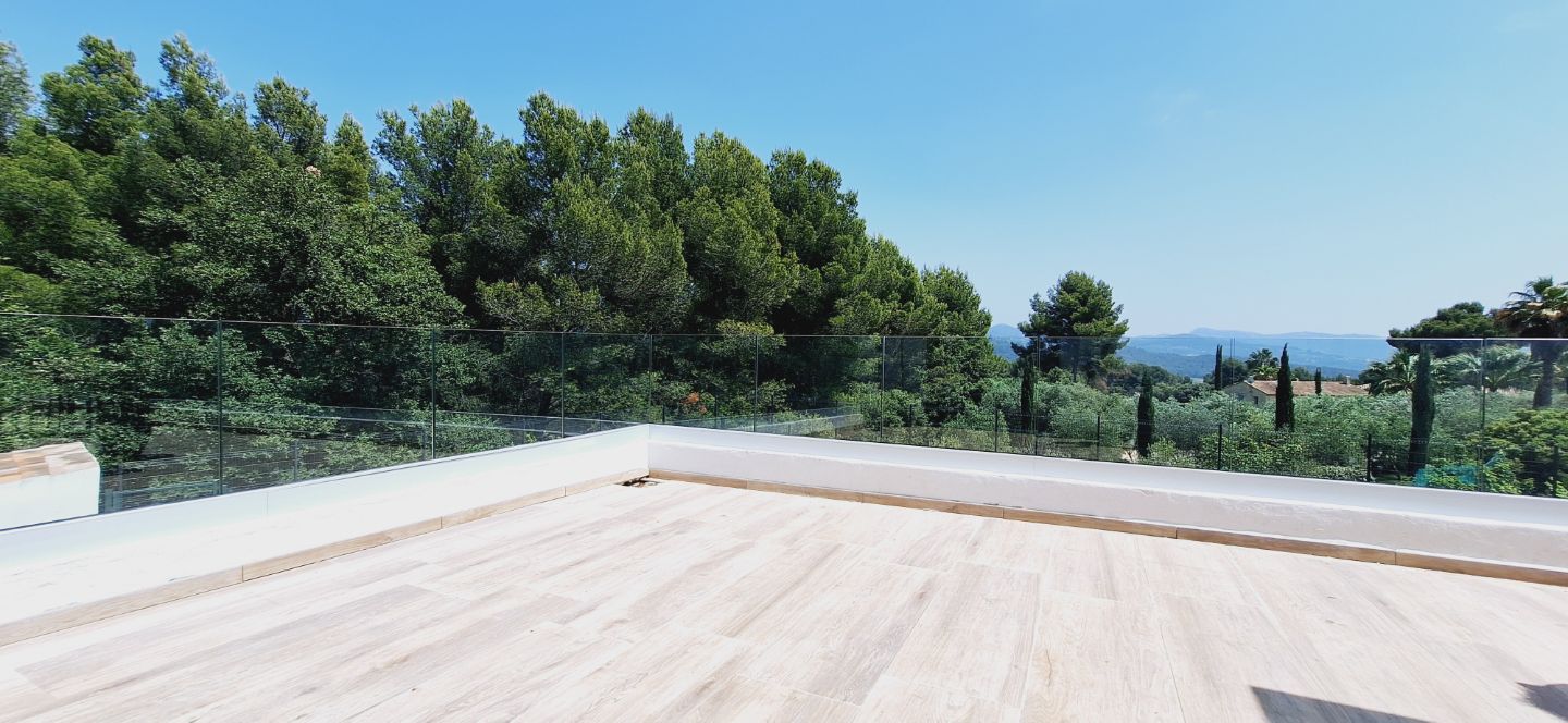 Maison à vendre  - 5 pièce(s) - 150m2 - La Cadière-d'azur (83740)