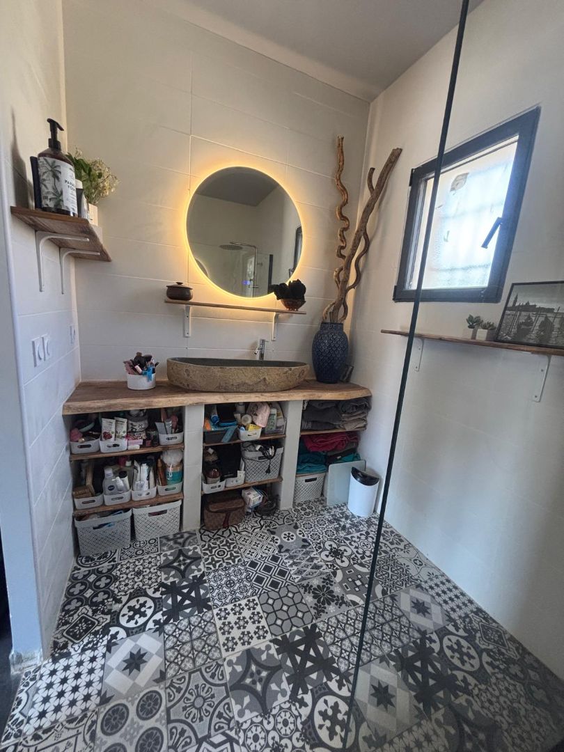 A vendre villa de plain pied la cadière d'Azur.