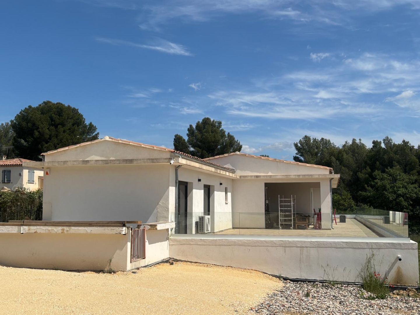 A vendre villa de plain pied la cadière d'Azur.