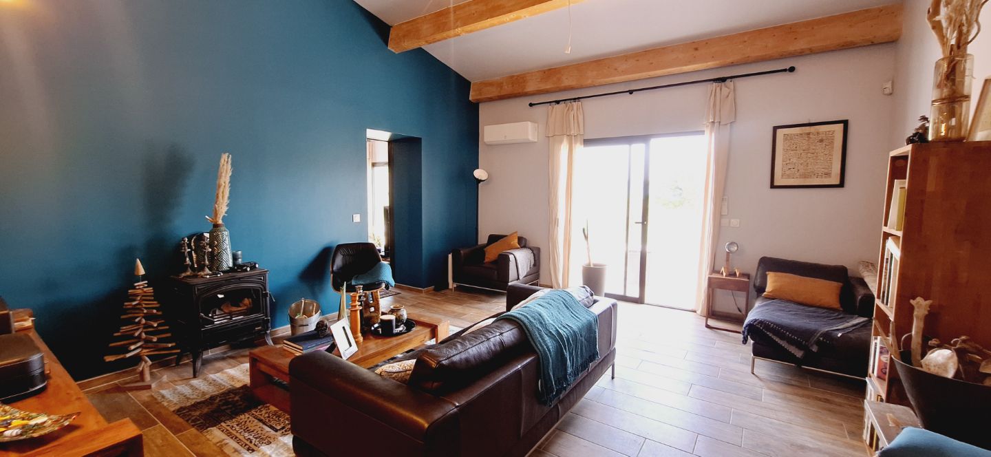A vendre villa de plain pied la cadière d'Azur.