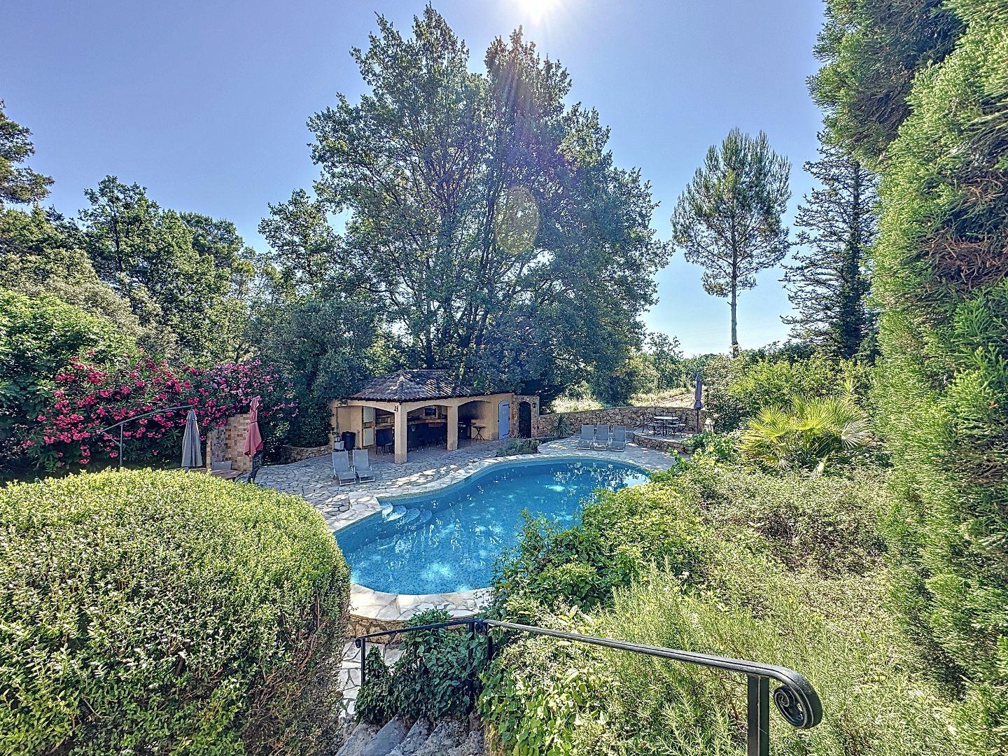 Maison à vendre  - 11 pièce(s) - 230m2 - Lorgues (83510)