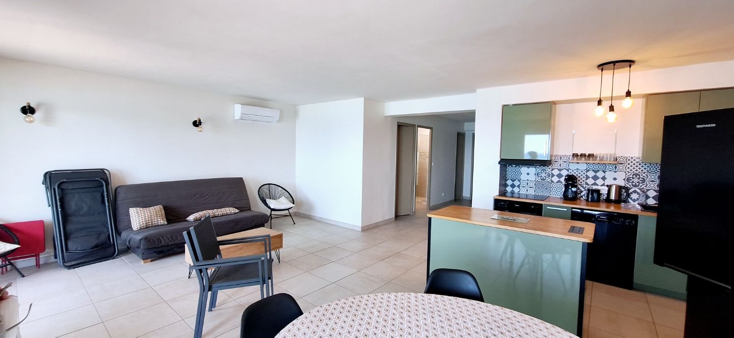 Maison à vendre  - 4 pièce(s) - 78m2 - Saint-cyr-sur-mer (83270)