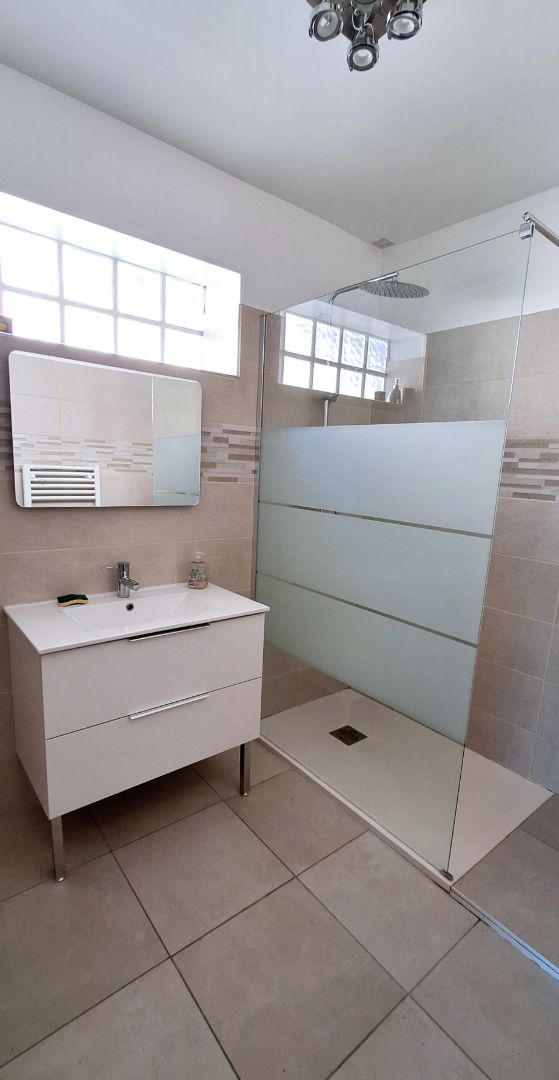 Maison à vendre  - 4 pièce(s) - 78m2 - Saint-cyr-sur-mer (83270)