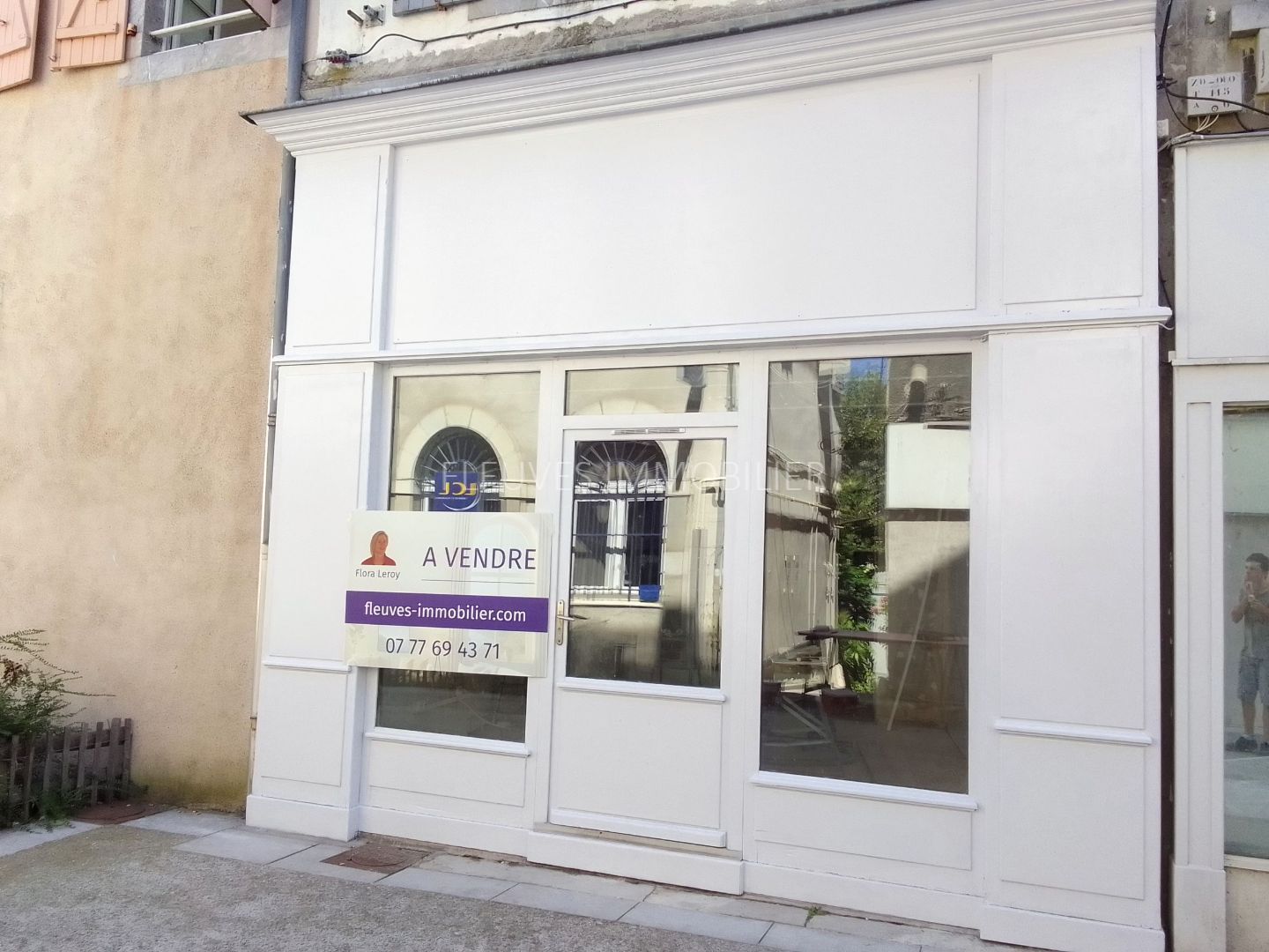 Local commercial à vendre  - 2 pièce(s) - 25m2 - Oloron-sainte-marie (64400)