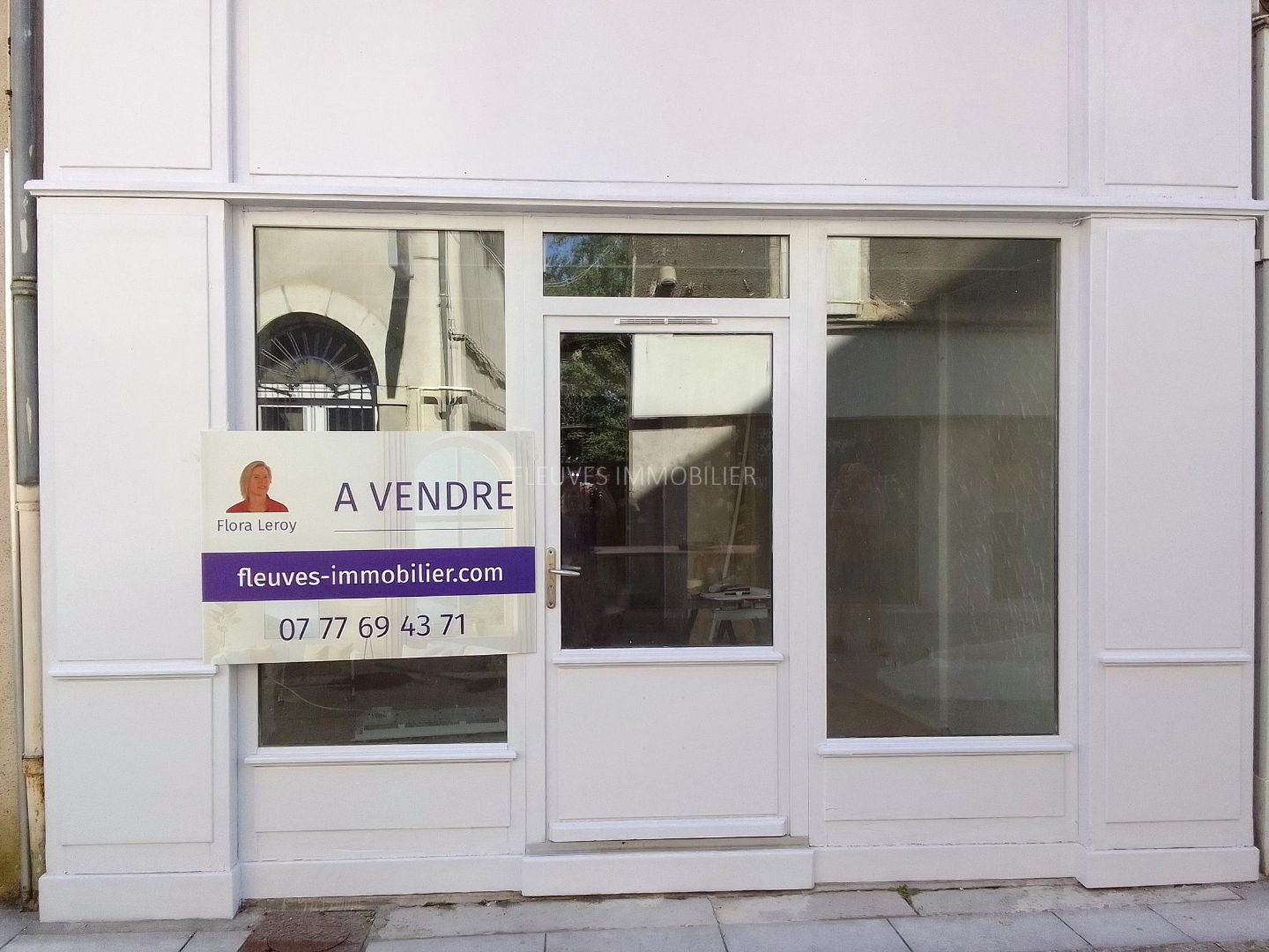 Local commercial à vendre  - 2 pièce(s) - 25m2 - Oloron-sainte-marie (64400)