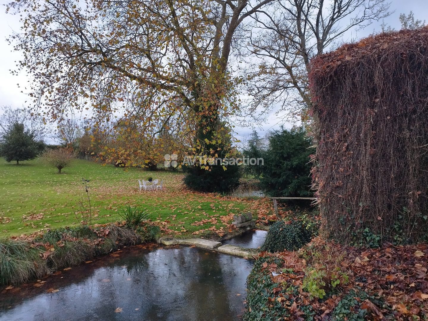 Maison à vendre  - 6 pièce(s) - 180m2 - Mirebeau (86110)