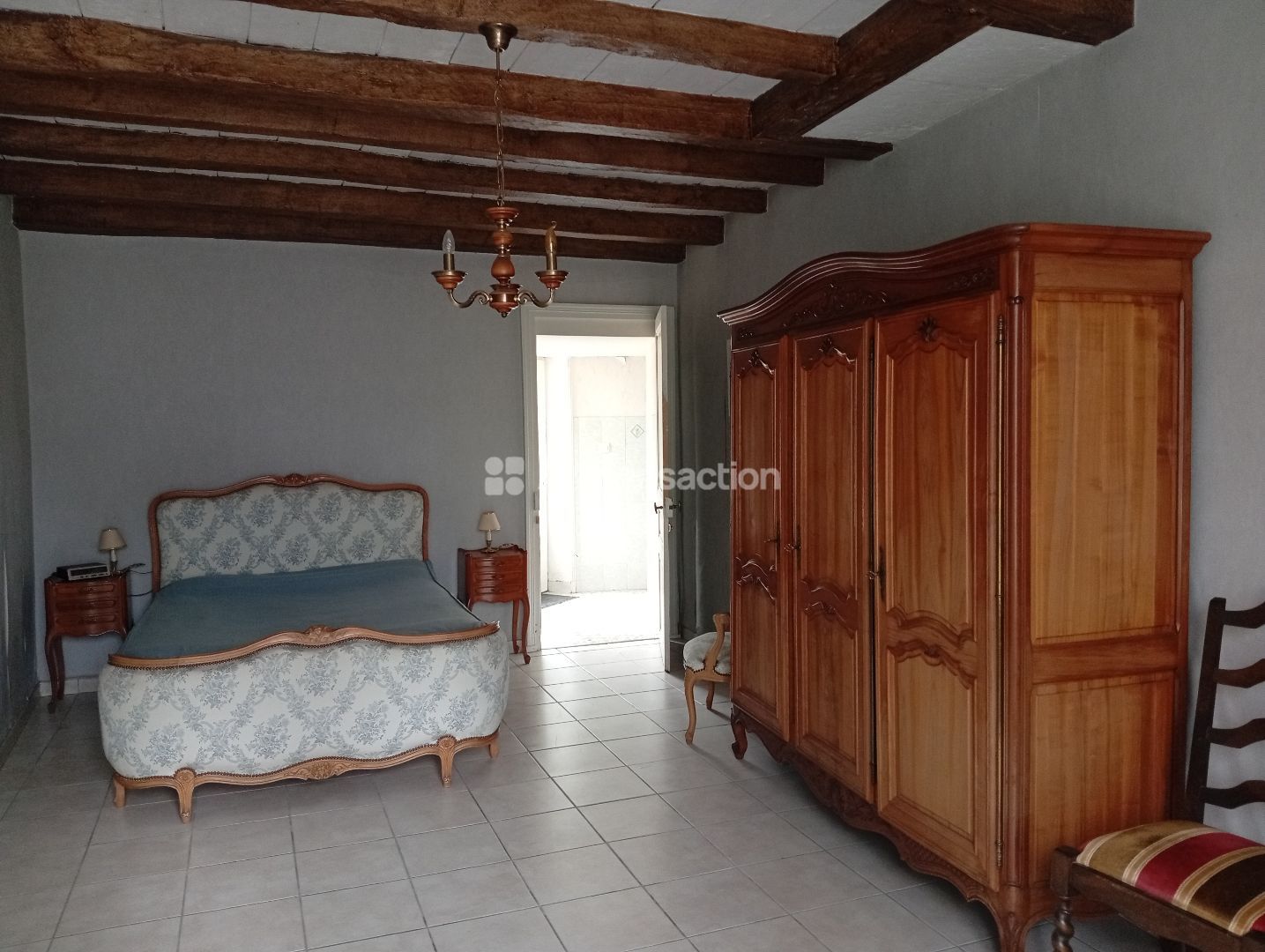 Maison à vendre  - 6 pièce(s) - 180m2 - Mirebeau (86110)