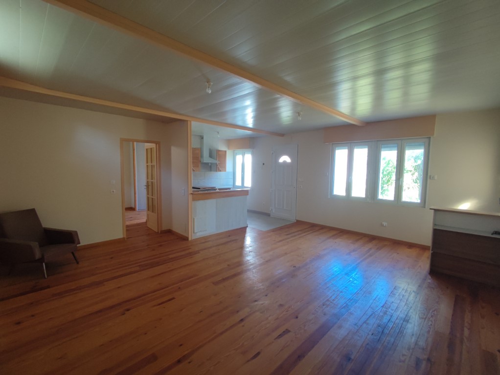 Maison à vendre  - 5 pièce(s) - 122m2 - Pons (17800)