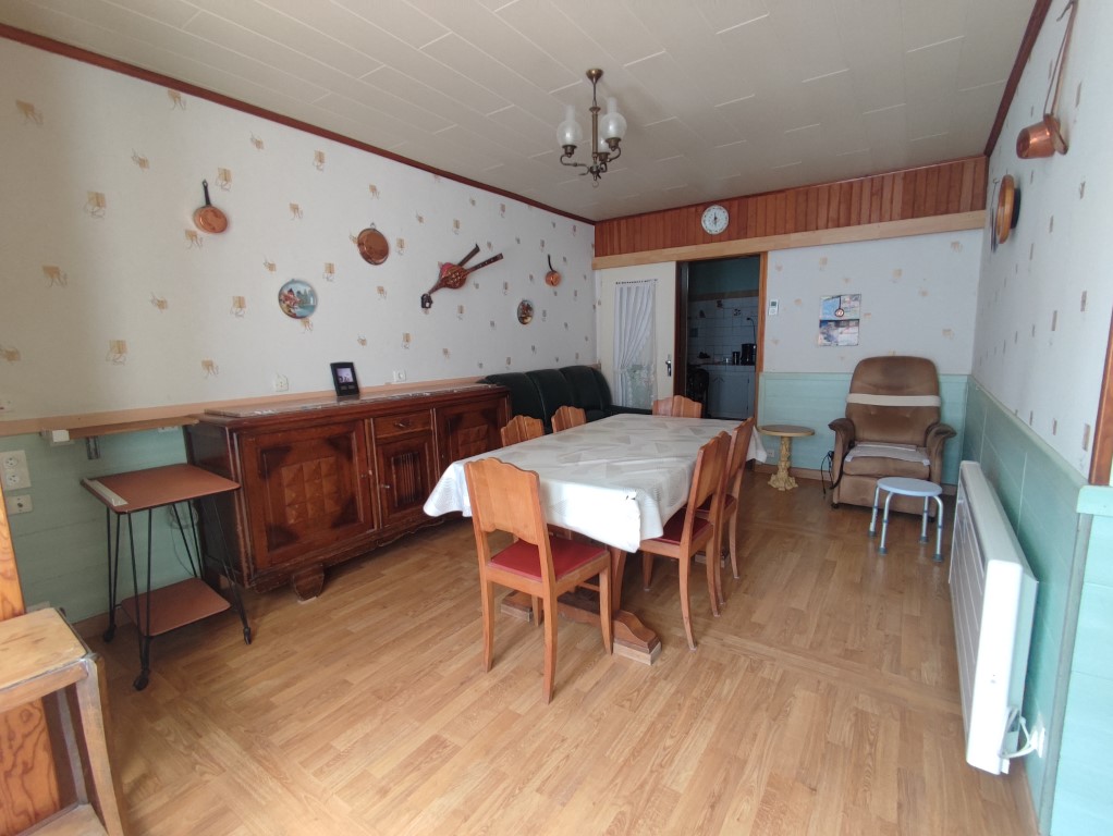 Maison à vendre  - 5 pièce(s) - 122m2 - Pons (17800)