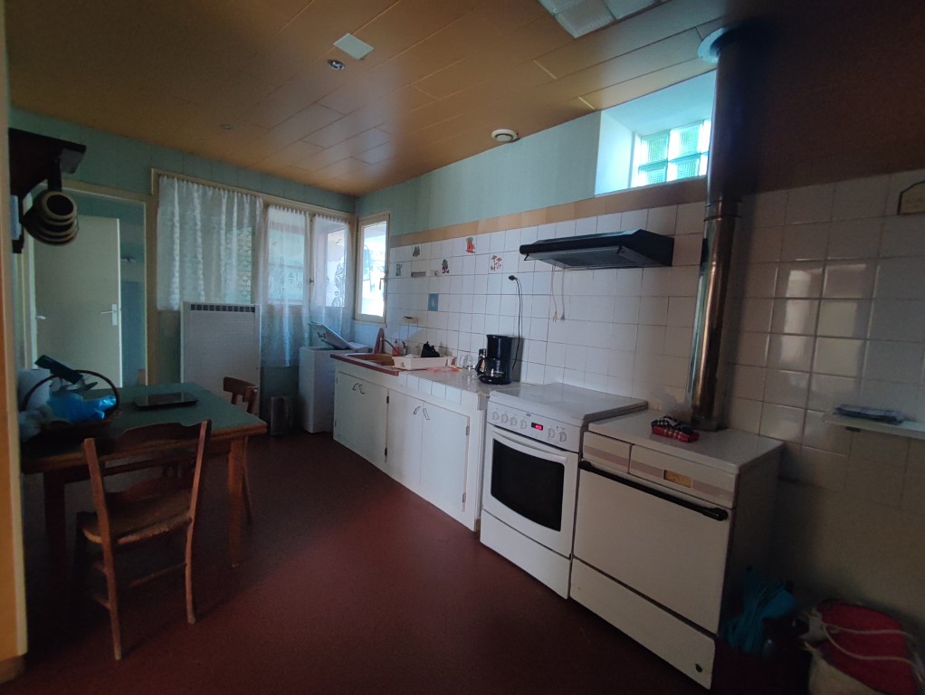 Maison à vendre  - 5 pièce(s) - 122m2 - Pons (17800)