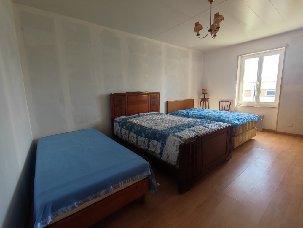 Maison à vendre  - 5 pièce(s) - 122m2 - Pons (17800)