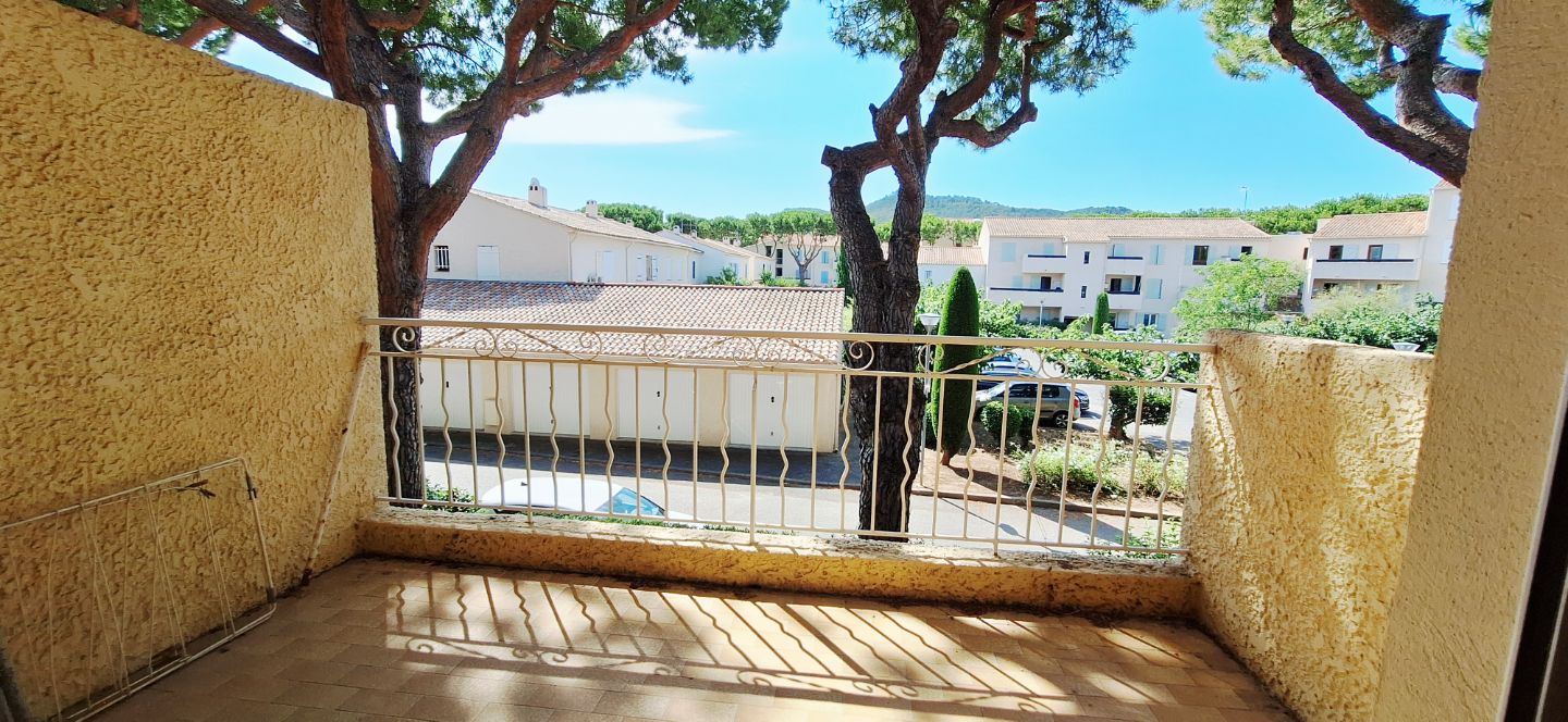 Appartement à vendre  - 38m2 - Saint-cyr-sur-mer (83270)