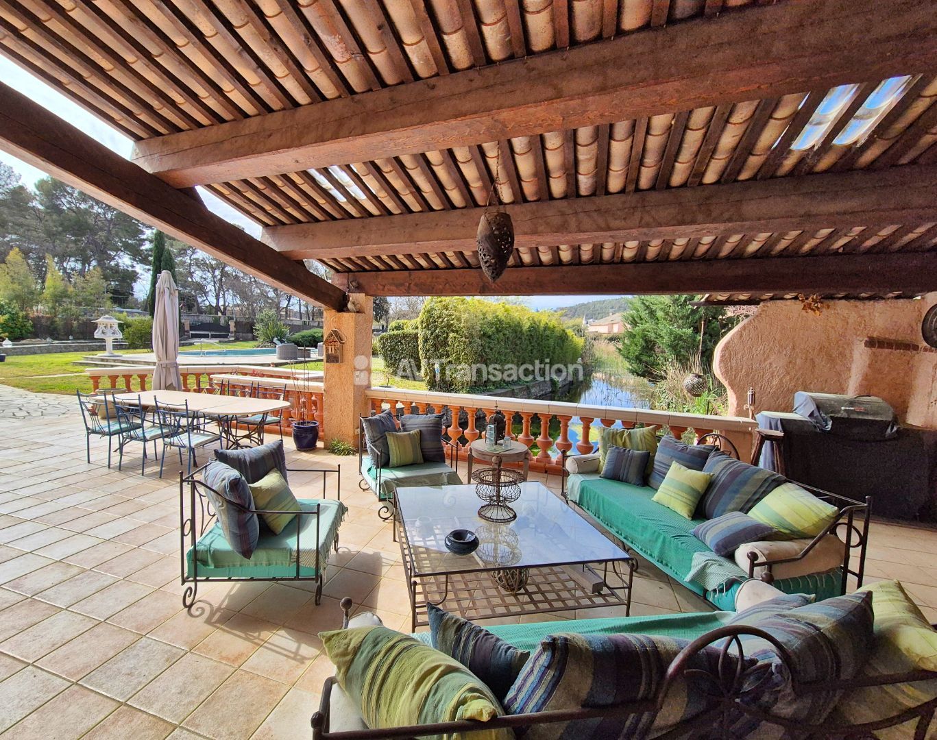 Maison à vendre  - 9 pièce(s) - 212m2 - Draguignan (83300)