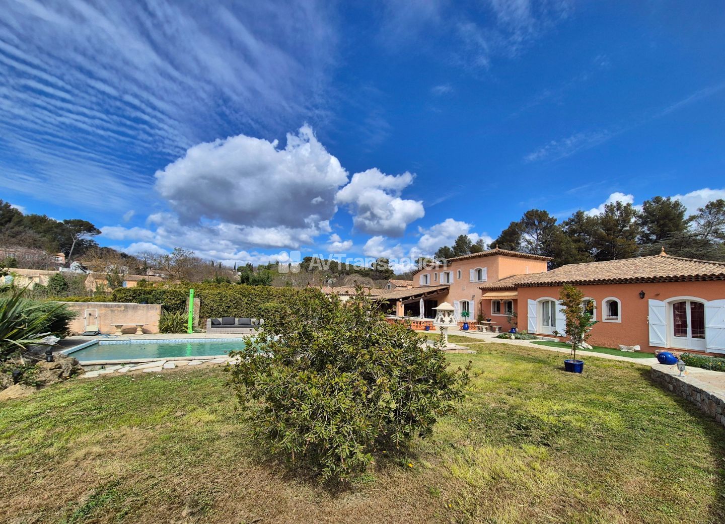 Maison à vendre  - 9 pièce(s) - 212m2 - Draguignan (83300)