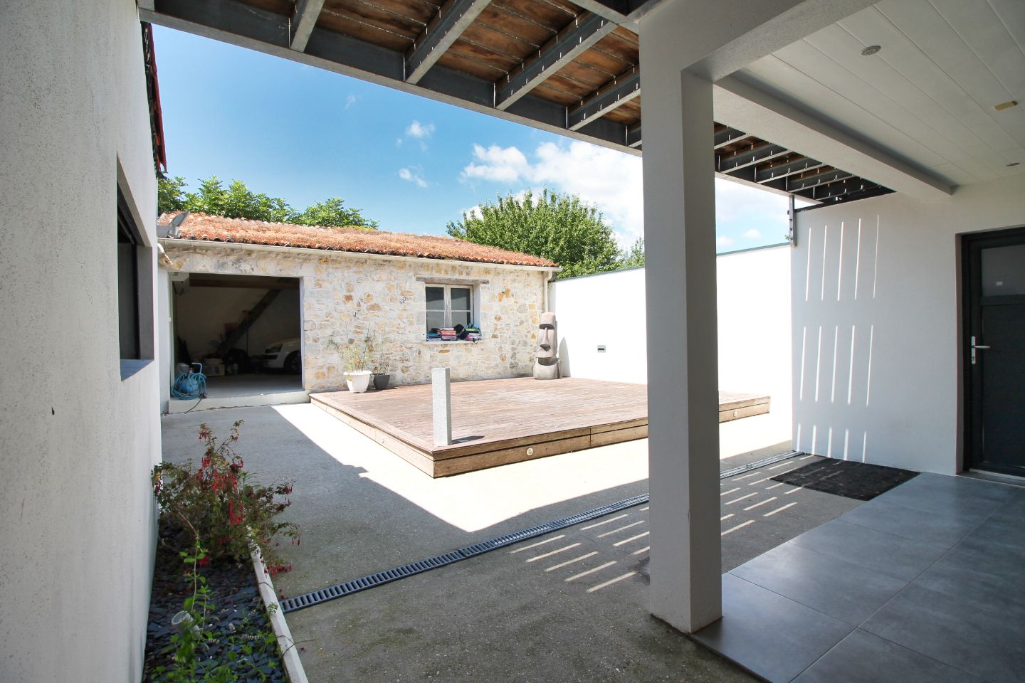 Maison à vendre  - 6 pièce(s) - 173m2 - Saint-sulpice-de-royan (17200)