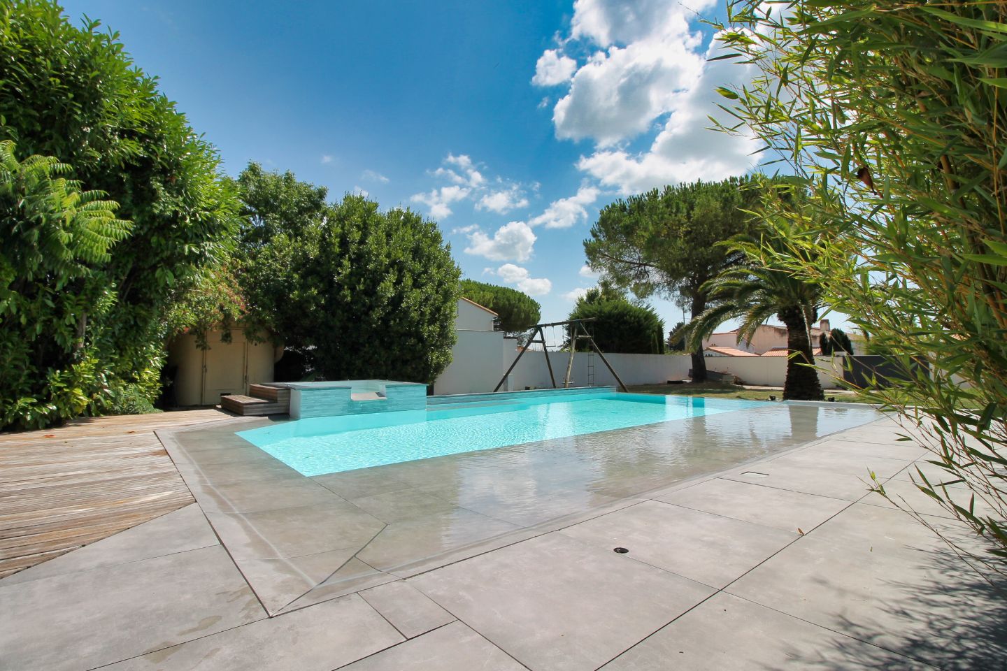 Maison à vendre  - 6 pièce(s) - 173m2 - Saint-sulpice-de-royan (17200)