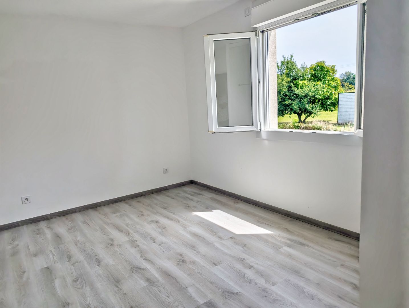 Maison à vendre  - 3 pièce(s) - 75m2 - Cuisery (71290)