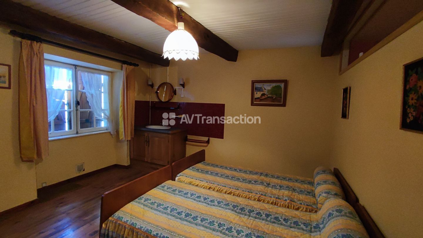 Maison à vendre  - 8 pièce(s) - 160m2 - Vellexon-queutrey-et-vaudey (70130)