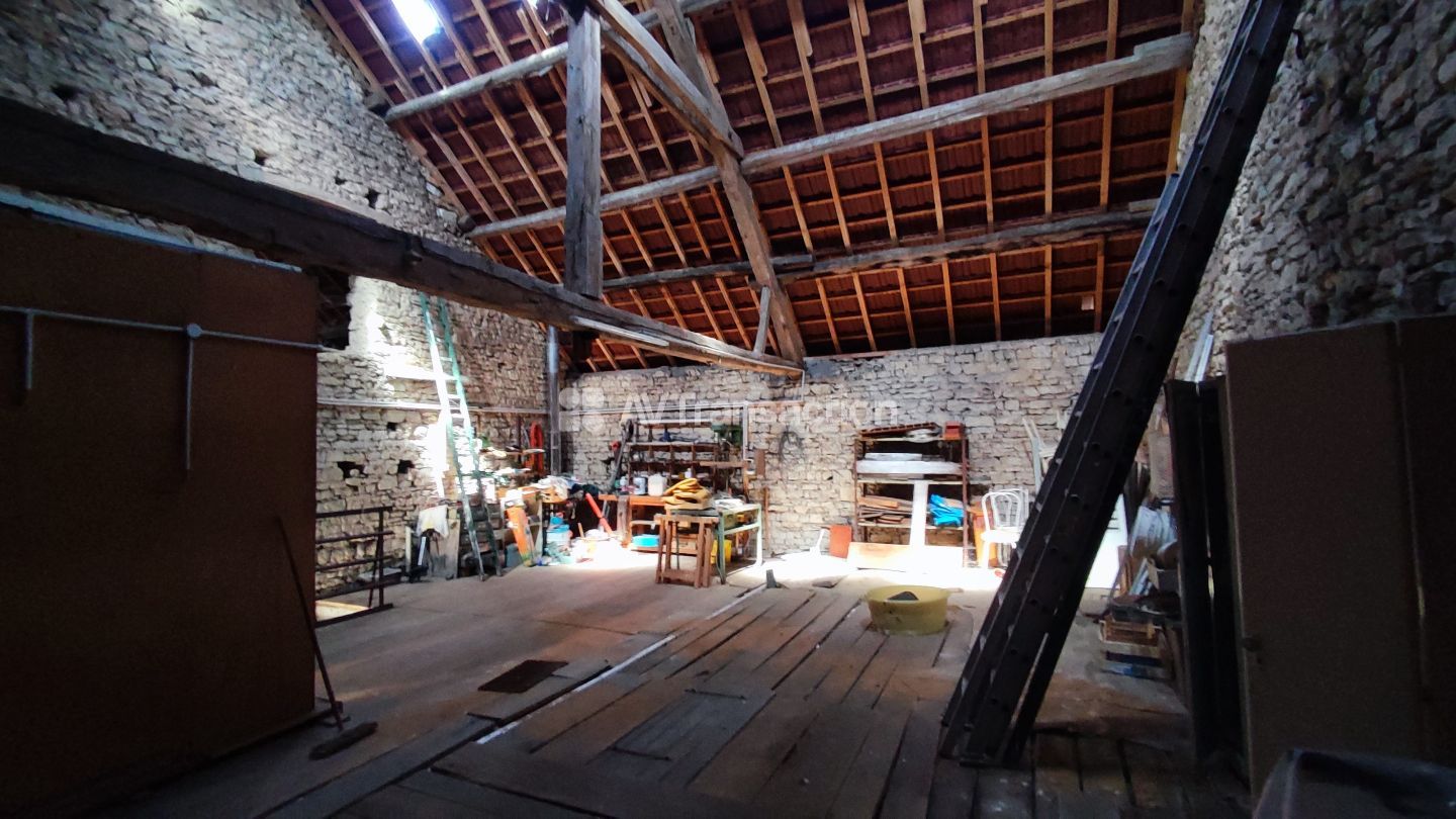 Maison à vendre  - 8 pièce(s) - 160m2 - Vellexon-queutrey-et-vaudey (70130)