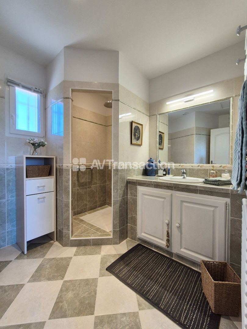 Maison à vendre  - 5 pièce(s) - 171m2 - Lorgues (83510)