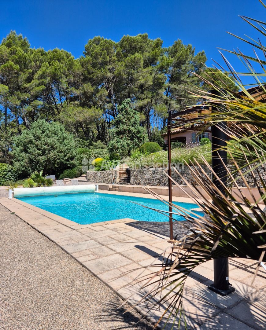 Maison à vendre  - 5 pièce(s) - 171m2 - Lorgues (83510)