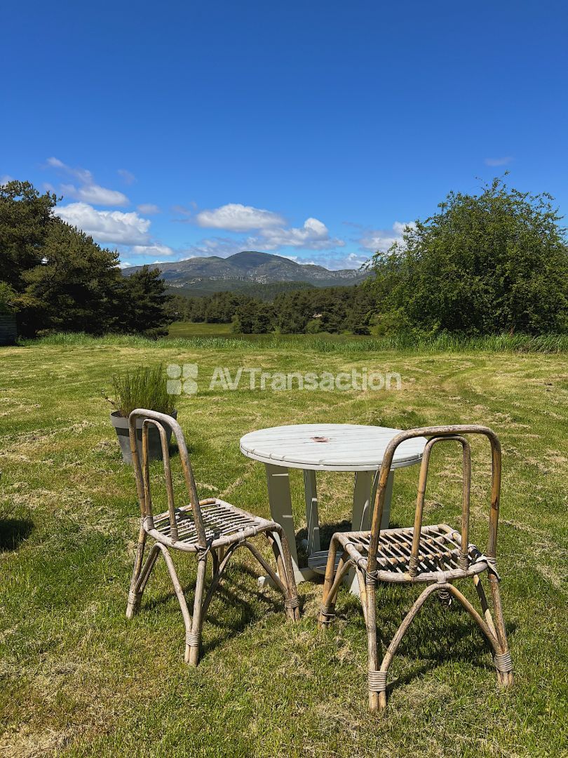 Chambre d'hôte à vendre  - 9 pièce(s) - 378m2 - La Bastide (83840)