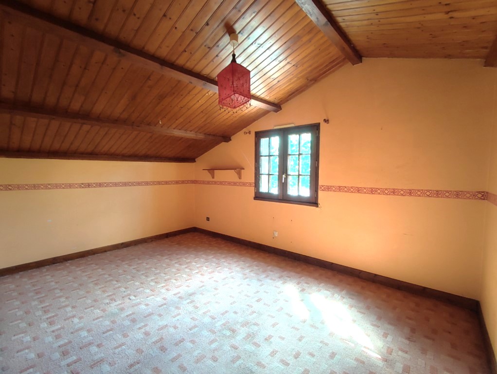 Maison à vendre  - 6 pièce(s) - 142m2 - Coulonges (17800)